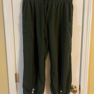 Stylish Olive Cargo Pants for Women